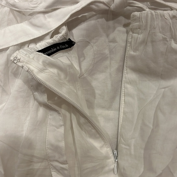 Abercrombie & Fitch Tiered Lace-Up Maxi Dress - Picture 8 of 10